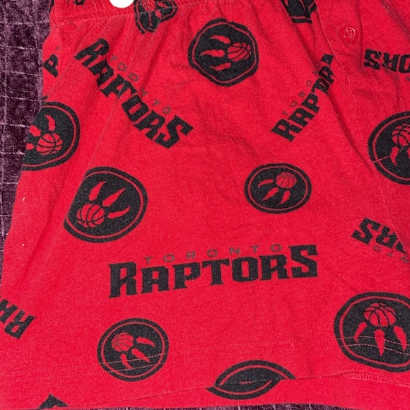 Toronto raptors red NBA basketball shorts size medium - Picture 3 of 7